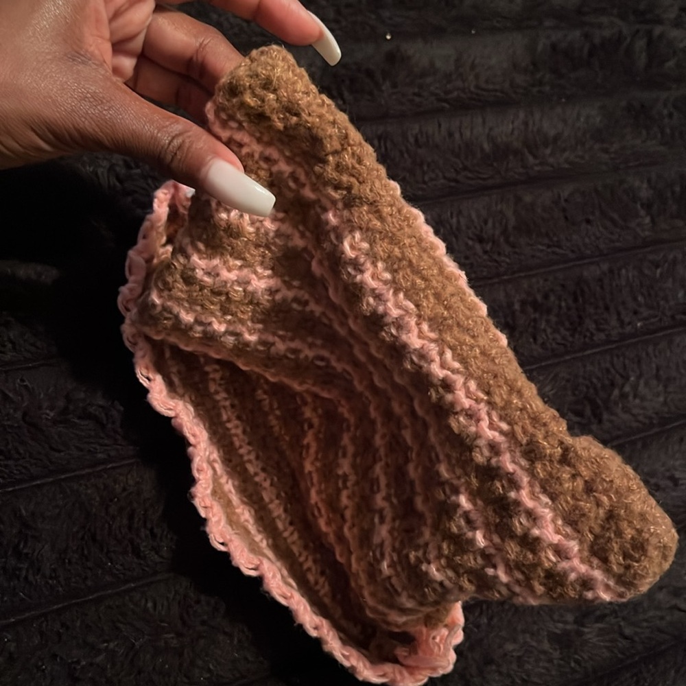 Crocheted Hat - Picture 3 of 4